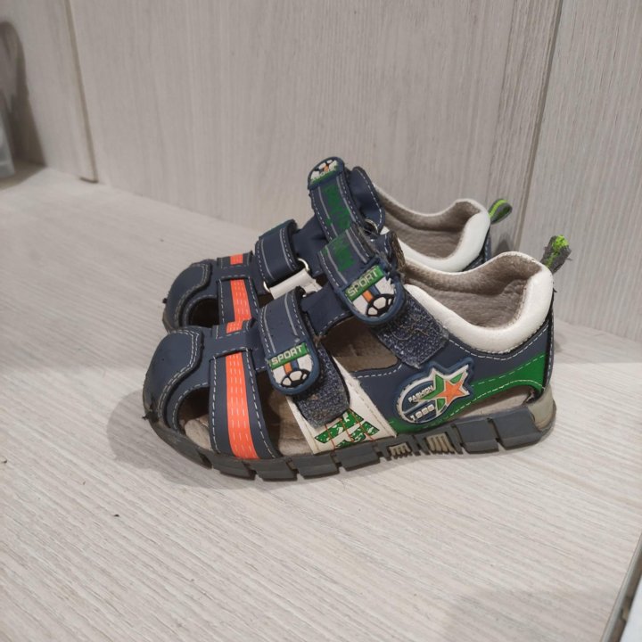 Сандали детские
