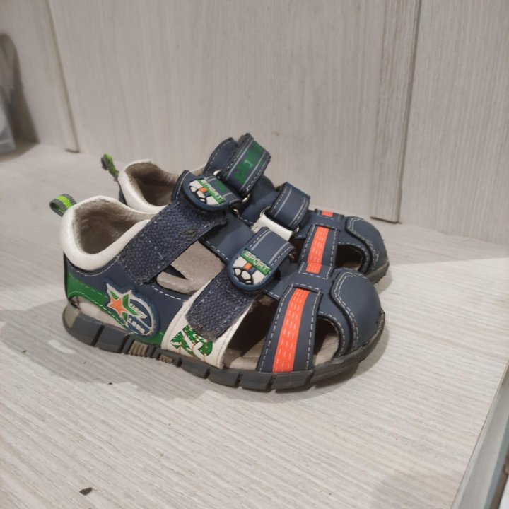 Сандали детские