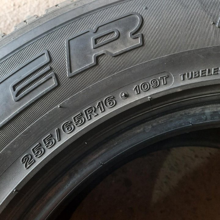 255/65R16 Bridgestone Dueler H/T 689 (Лот №5390)