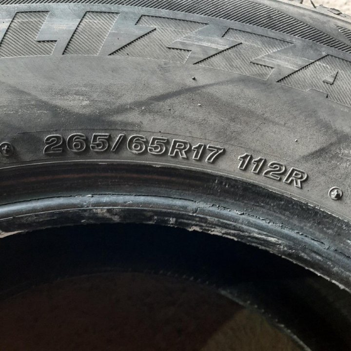 265/65R17 Bridgestone Blizzak DM-V2 (Лот №5382)