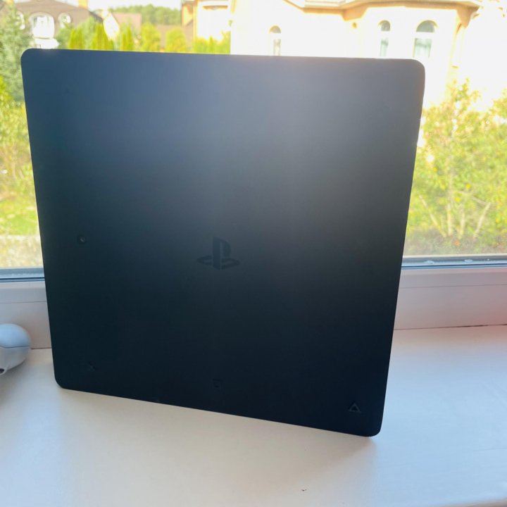Sony PlayStation 4