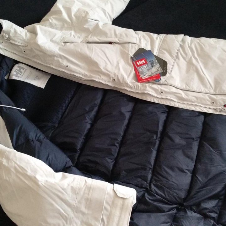 Пуховик Helly Hansen L-XL RWB Down Parka. Оригинал