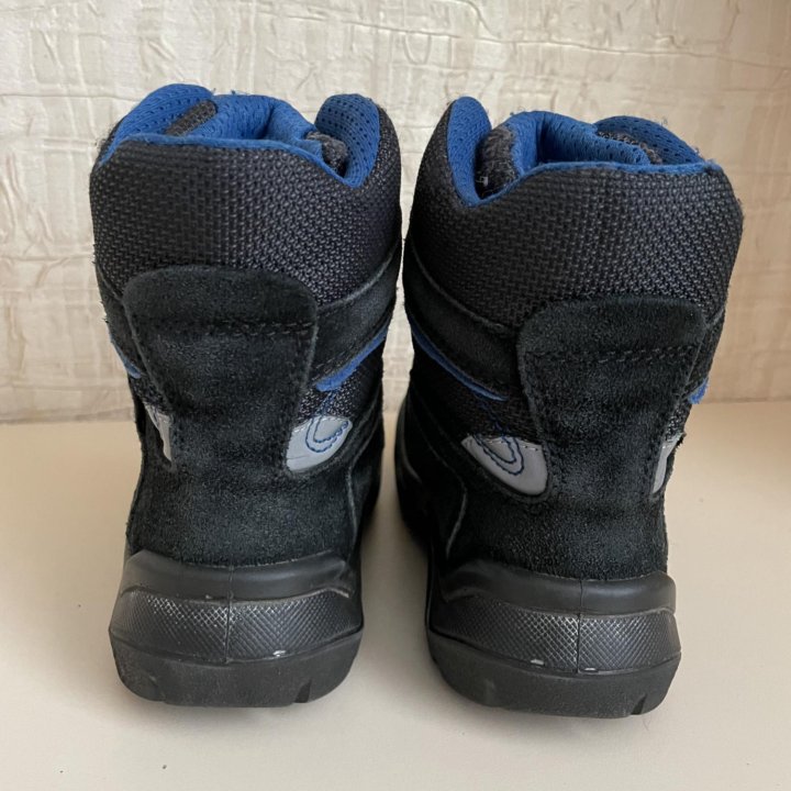 Осенние ботинки Ecco 30 р.