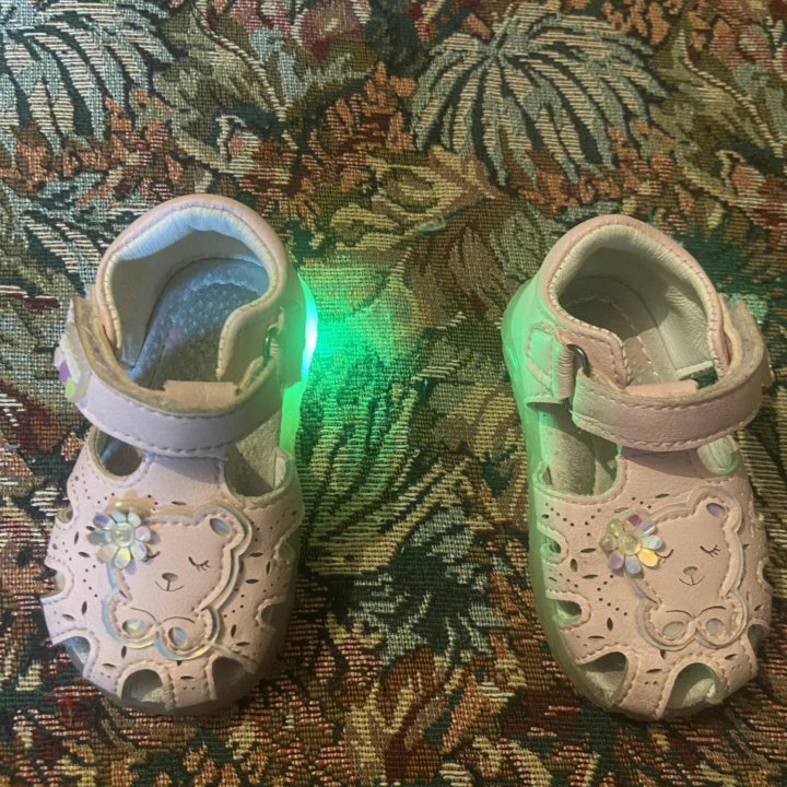 Детская обувь