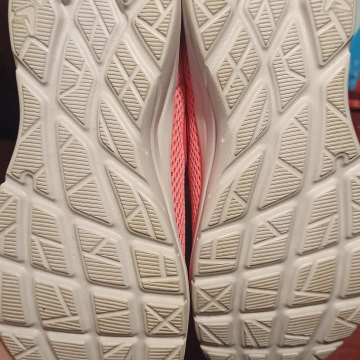 Кроссовки для девочек