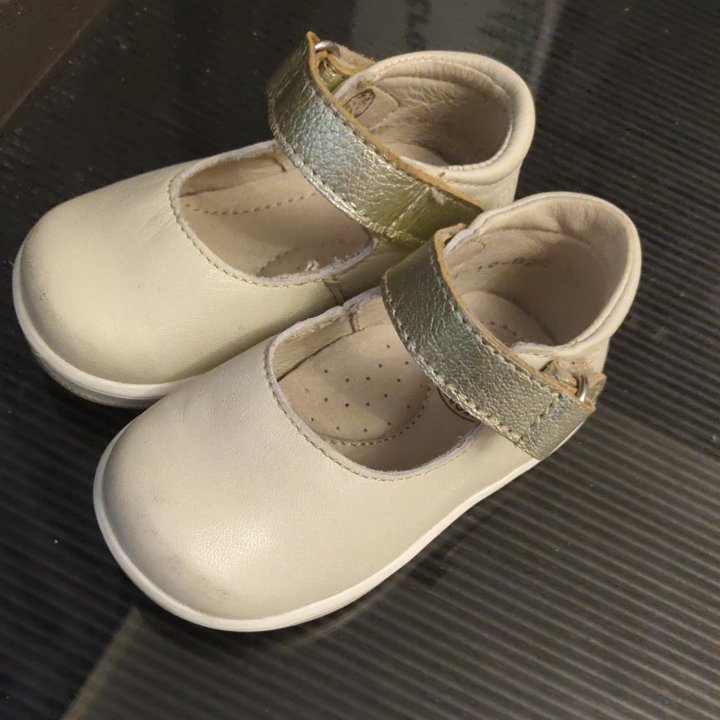 Сандали для девочки