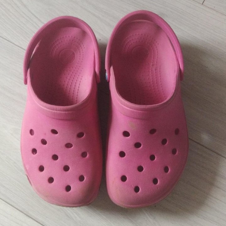 Crocs