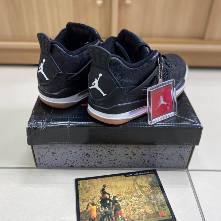 Кроссовки Nike air Jordan 4 retro