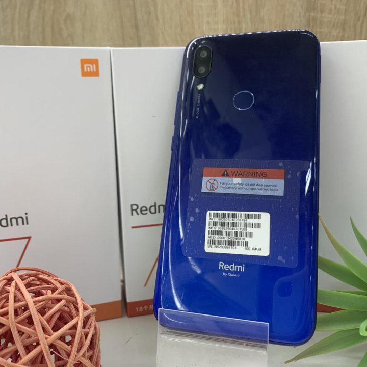 Xiaomi Redmi 7 (4\64Gb)(новый, гарантия)