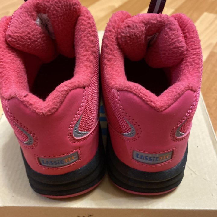 Ботинки для девочки LassieTec