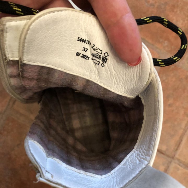 Ботинки Капика на девочку