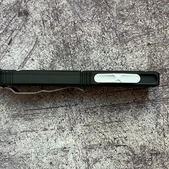 Нож Vespa Microtech Ultrаtесh spear point serrated