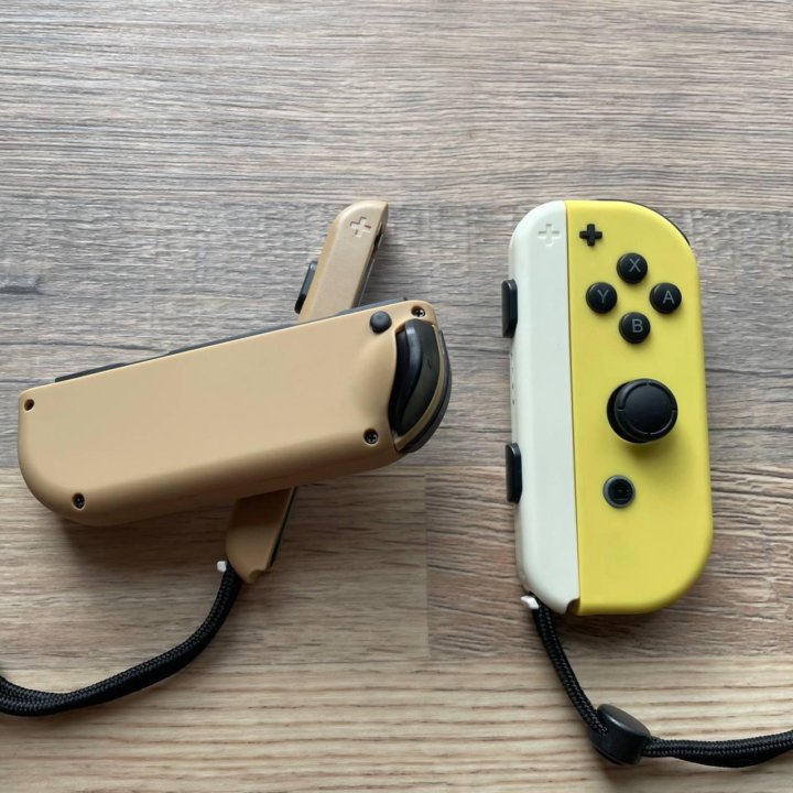 Joy-Con Controllers Yellow Brown