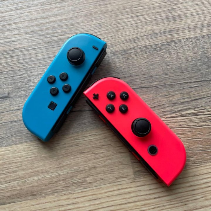 Joy Con Controllers Red / Blue Switch
