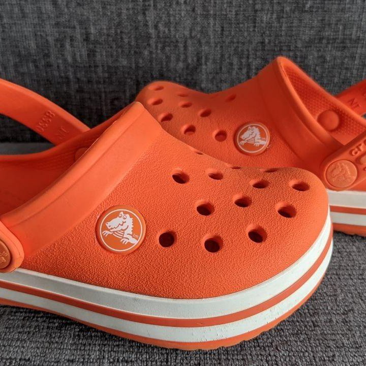 Crocs