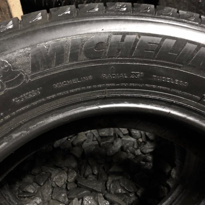 235/65/18 Michelin Latitude X-Ice XI2. 2шт