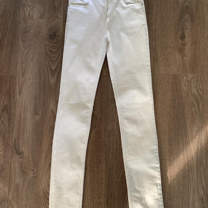 Джинсы Zara белые, Massimo Dutti 34