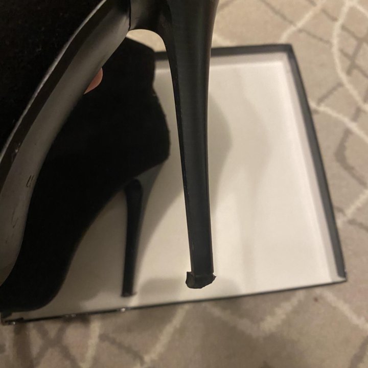 Ботинки женские