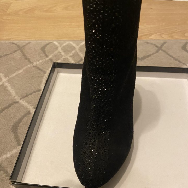 Ботинки женские