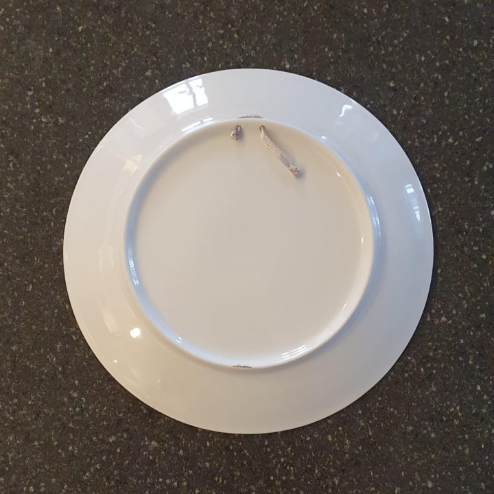 Настенная тарелка-картина Чехия