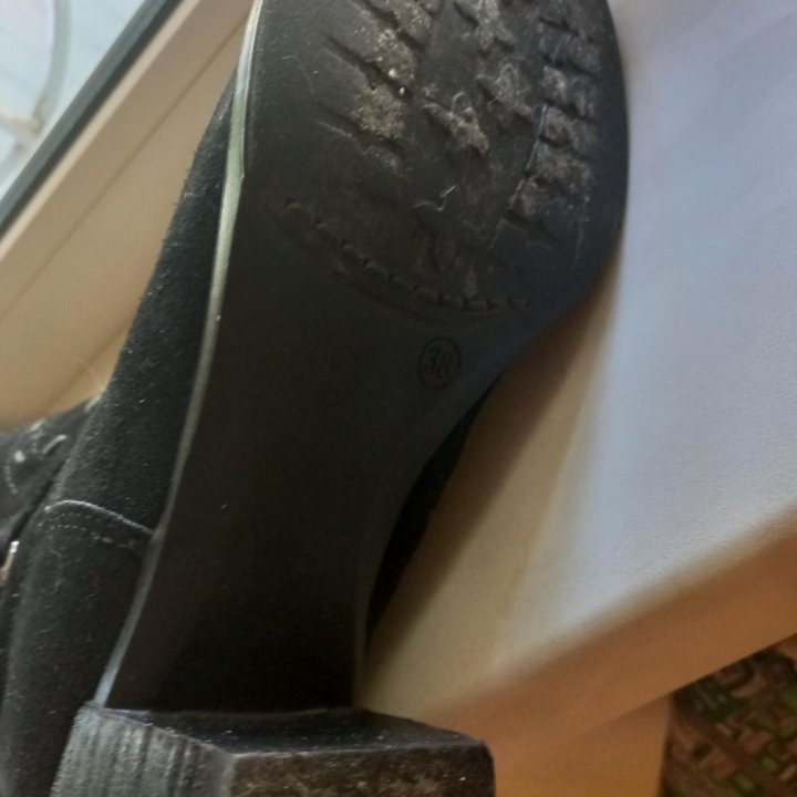 Зимнии сапоги