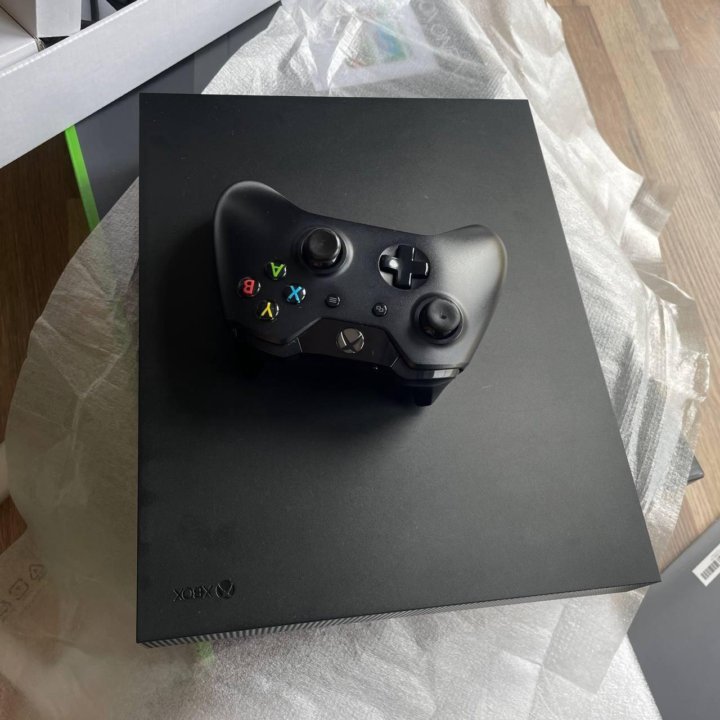 Xbox One X 1Tb