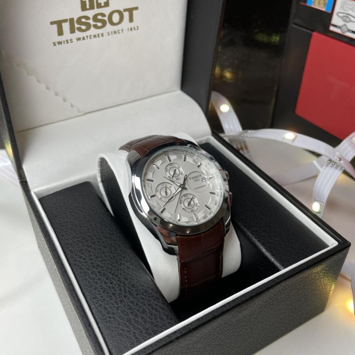 Tissot Couturier на кожаном ремне Новые