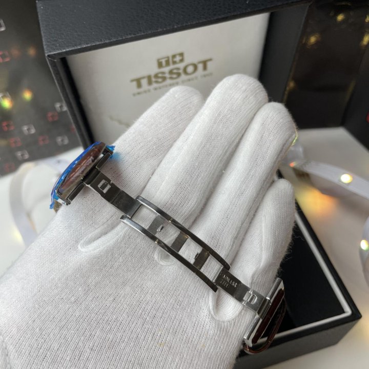 Tissot Couturier на кожаном ремне Новые