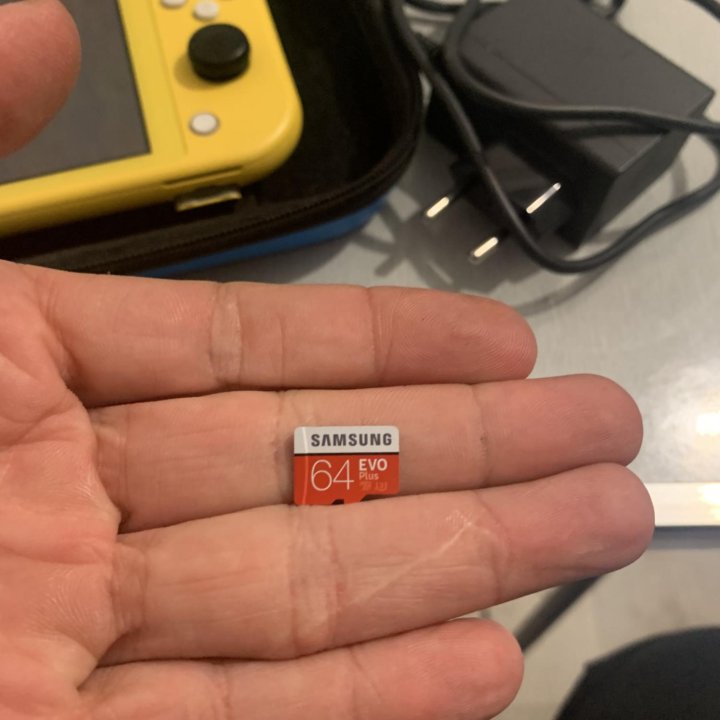 Nintendo switch lite новый