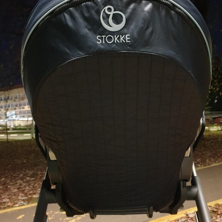 Прогулочная коляска STOKKE TRAILZ, черная