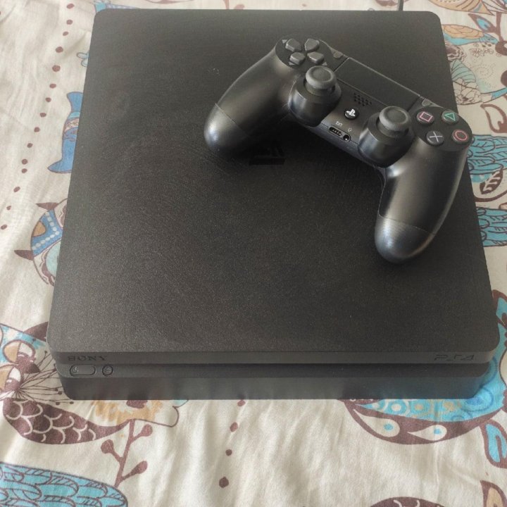 Ps 4 slim
