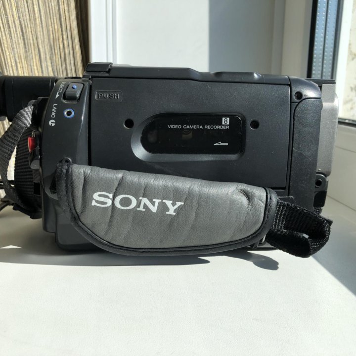 Видео Камера SONY HANDYCAM VISION CCD-TRV47E PAL