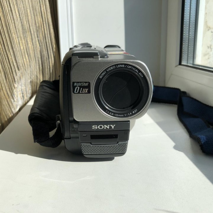 Видео Камера SONY HANDYCAM VISION CCD-TRV47E PAL