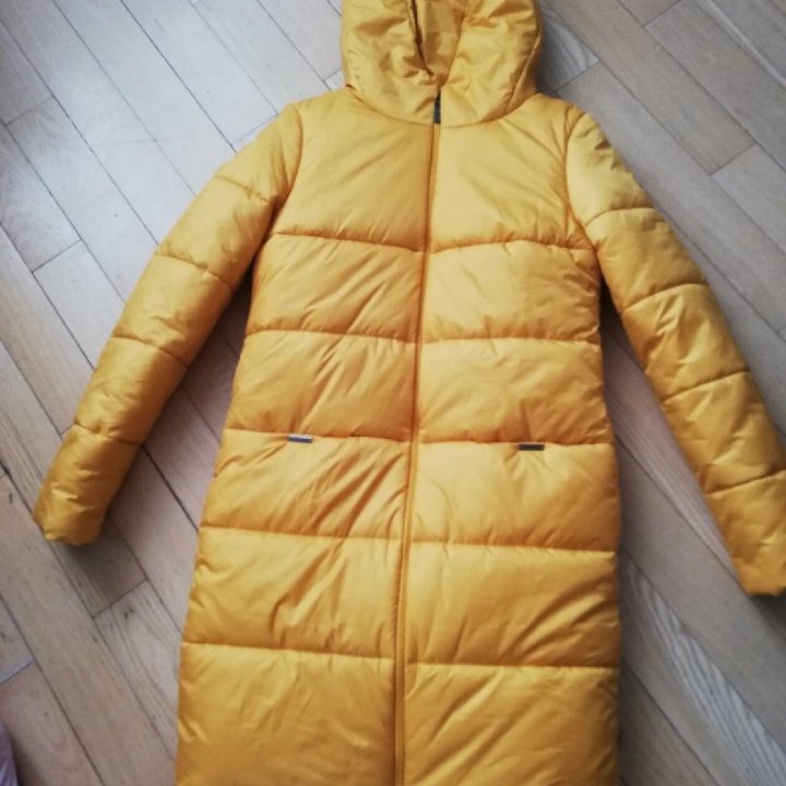 Новое зимнее пальто 42 размер