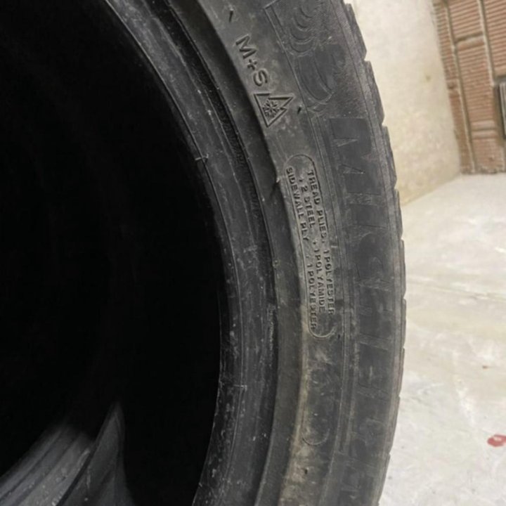 Зимняя резина Michelin x-ice 215/60 r 17