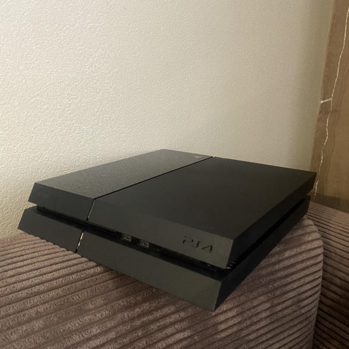 Sony PlayStation 4 + 100 игр