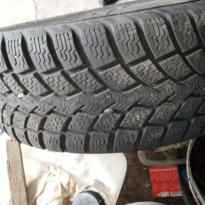 Покрышка 195/65 r15 зимняя