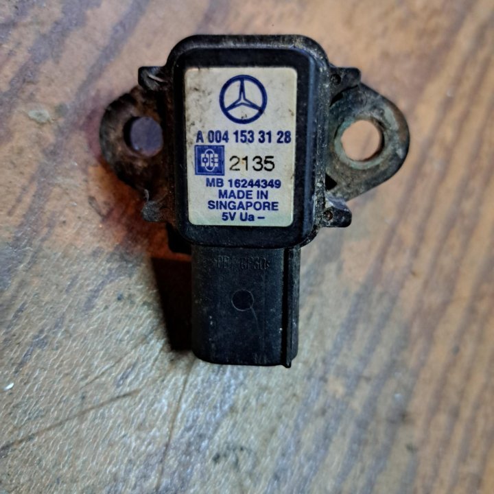 Датчик давления наддува Mercedes  A004153312