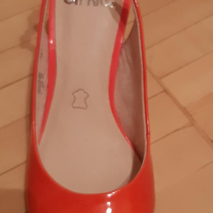 Туфли новые