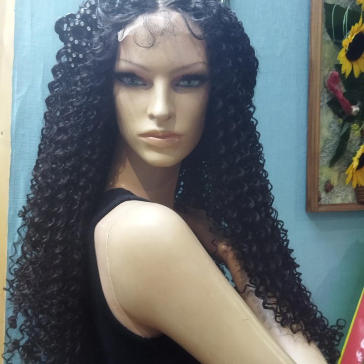 Кудрявый парик