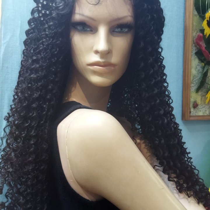 Кудрявый парик