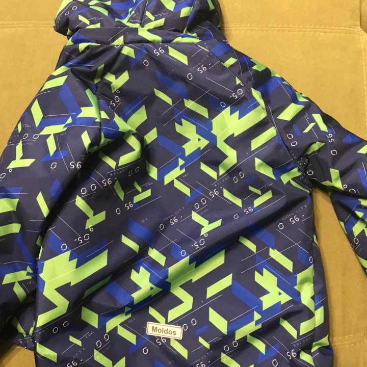 Демисезонная куртка для мальчика