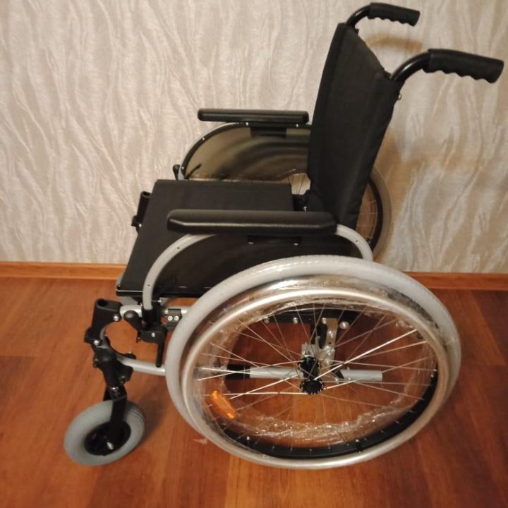 Инвалидная коляска