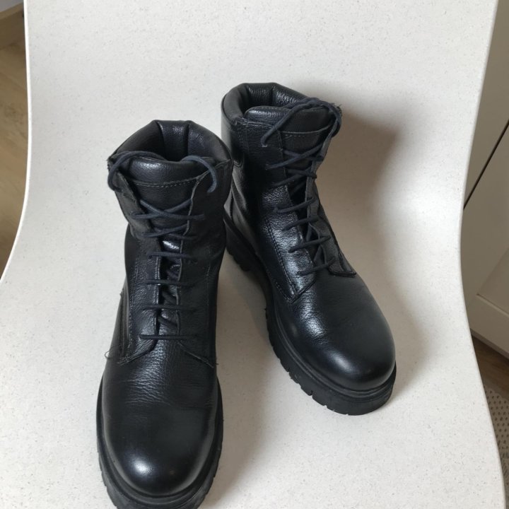 Кожаные берцы ботинки jonak