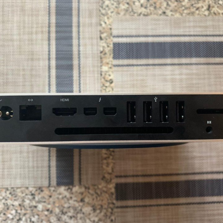 Apple Mac mini (Late 2014) MGEN2RU