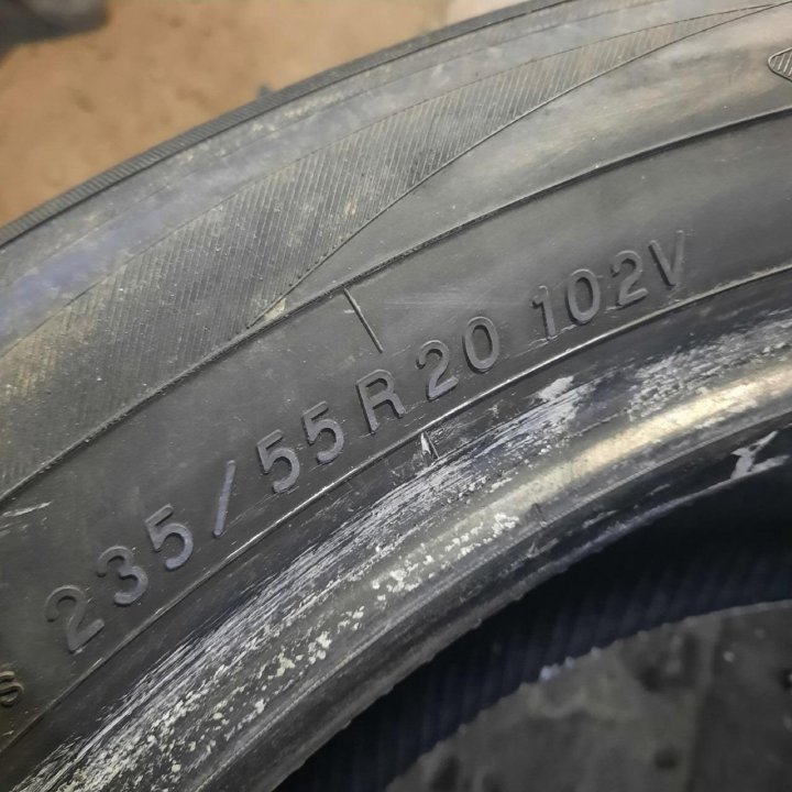 235/55R20 Yokohama Advan Sport V103B (Лот №4941)