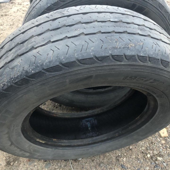 Pirelli R-15 195/70