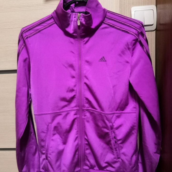 Спортивный костюм adidas