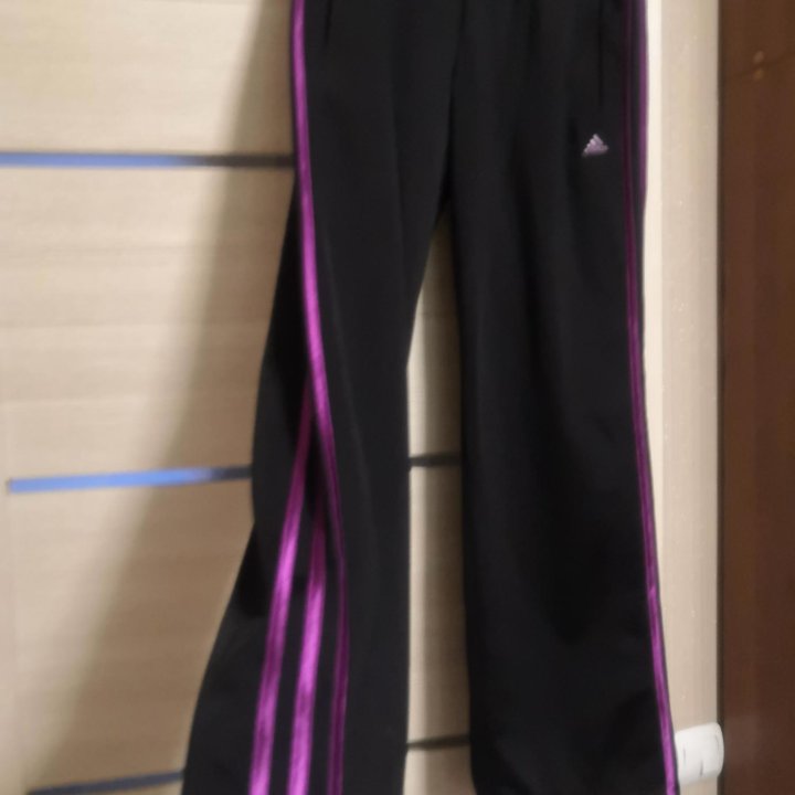 Спортивный костюм adidas