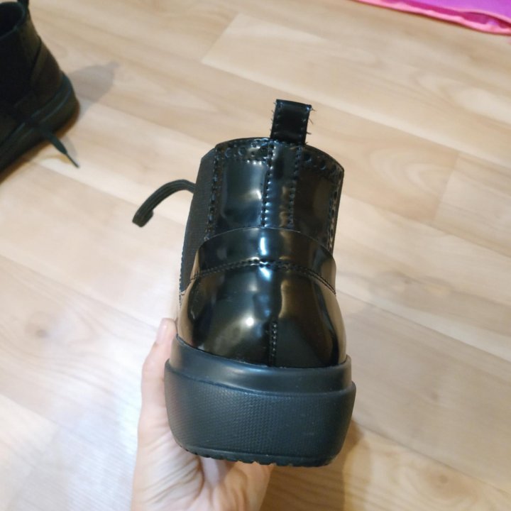 Полуботинки